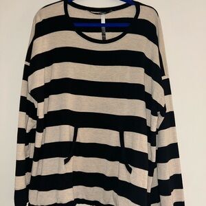 Kensie Black and Tan Striped Sweater